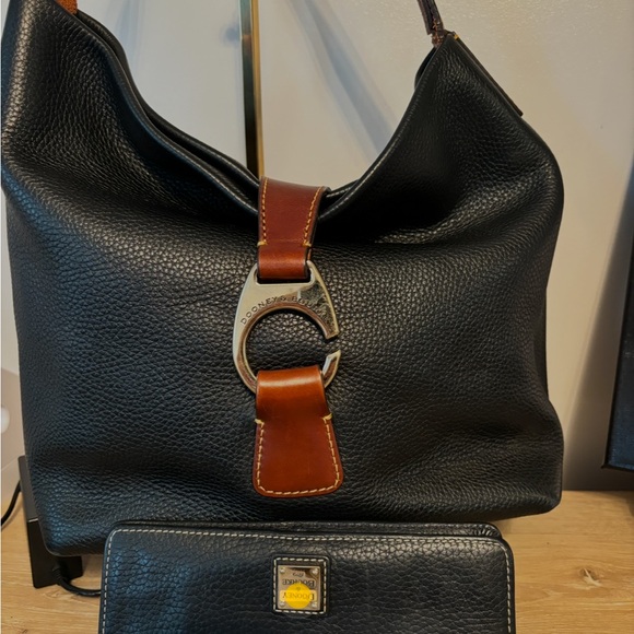 Dooney & Bourke Handbags - DOONEY & BOURKE DERBY PEBBLE
LEATHER SHOULDER BAG w/wallet